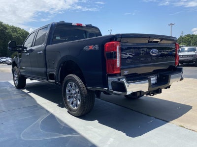 2023 Ford Super Duty F-250 SRW LARIAT 4WD Crew Cab 6.75' Box