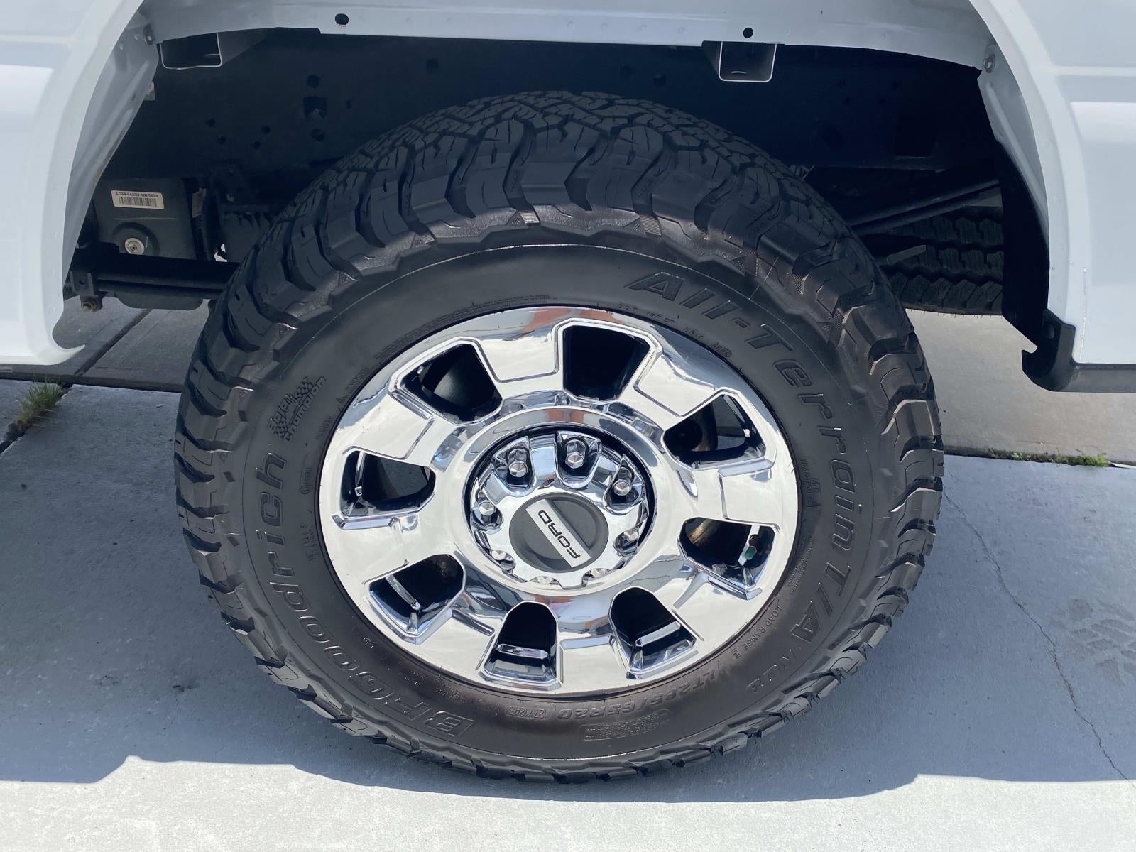 2023 Ford Super Duty F-250 SRW LARIAT 4WD Crew Cab 6.75' Box
