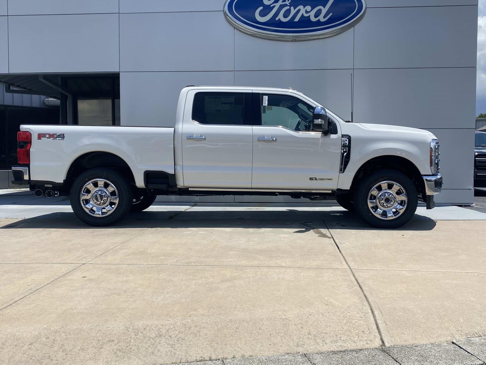 2026 Ford Super Duty F-250 SRW LARIAT 4WD Crew Cab 6.75' Box