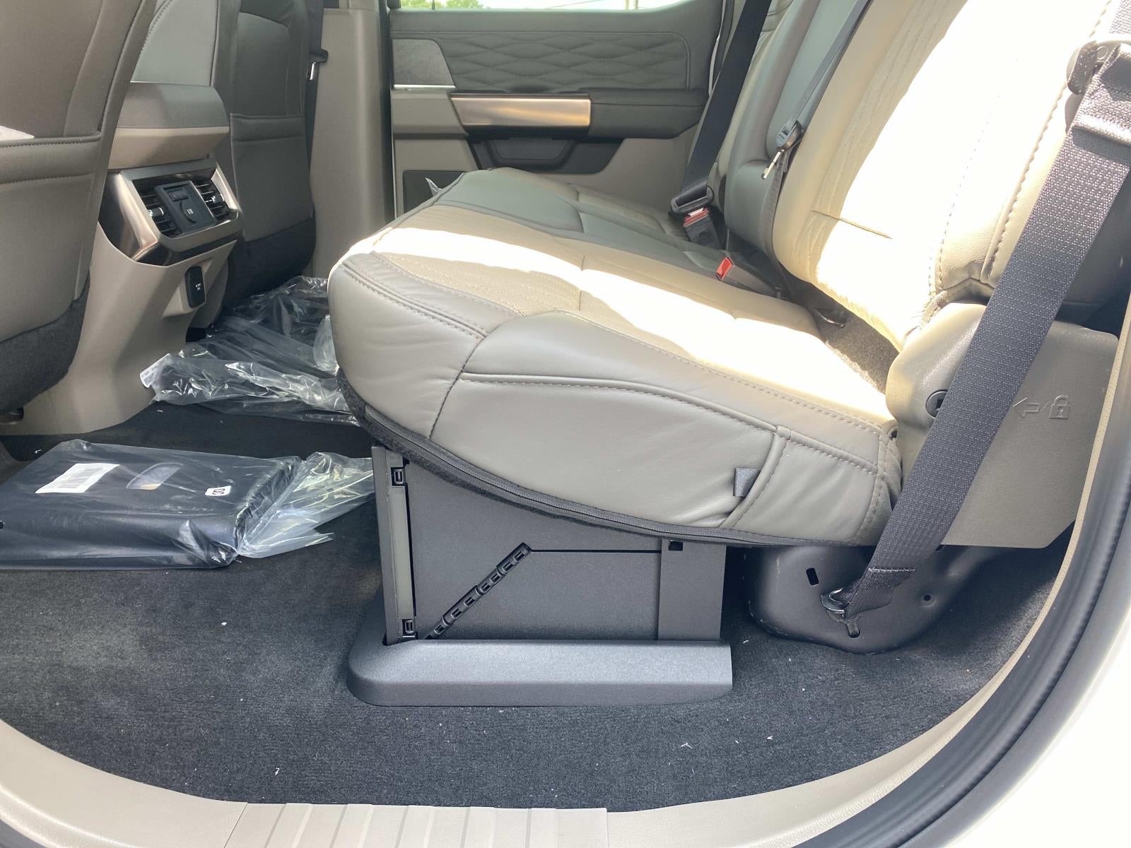 2026 Ford Super Duty F-350 SRW Platinum