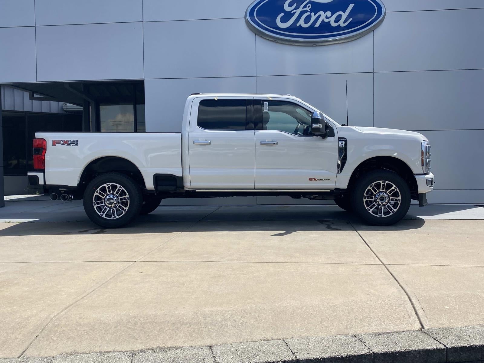 2026 Ford Super Duty F-350 SRW Platinum