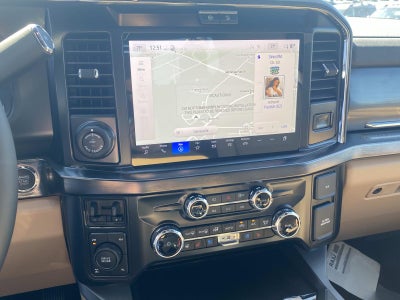 2027 Ford Super Duty F-350 SRW F-350® Lariat®