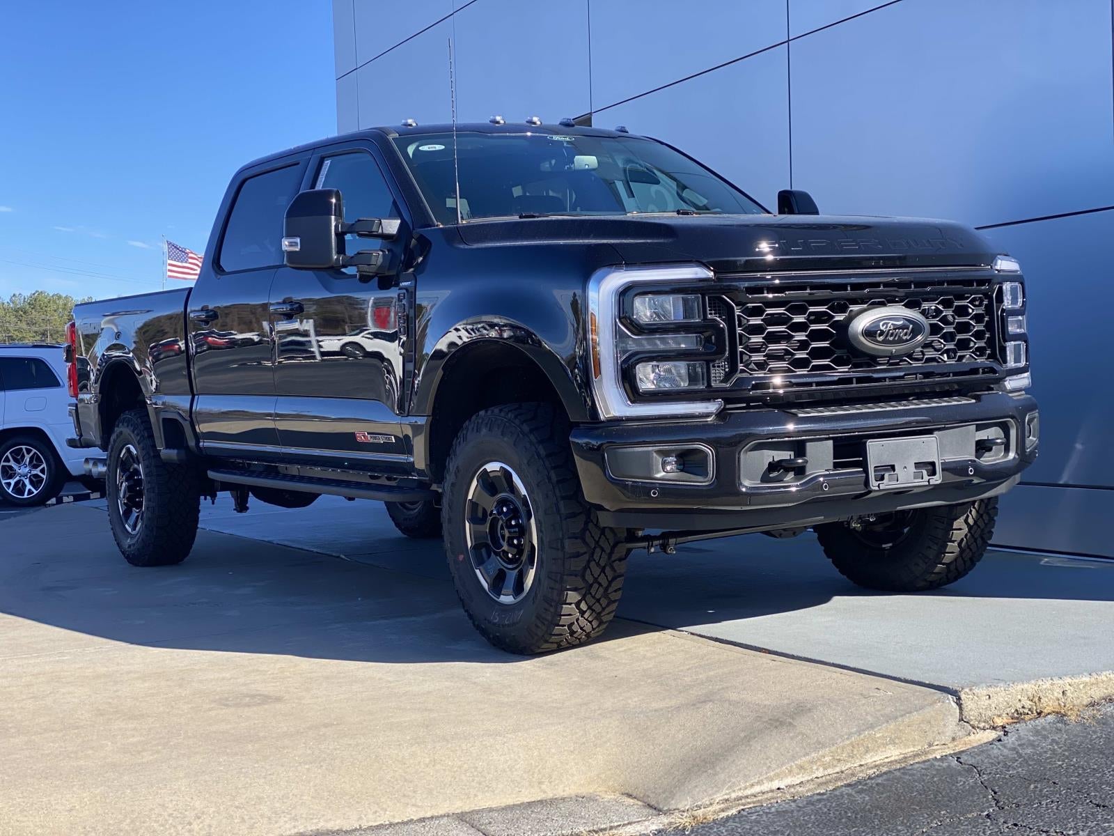 2026 Ford Super Duty F-350 SRW Lariat