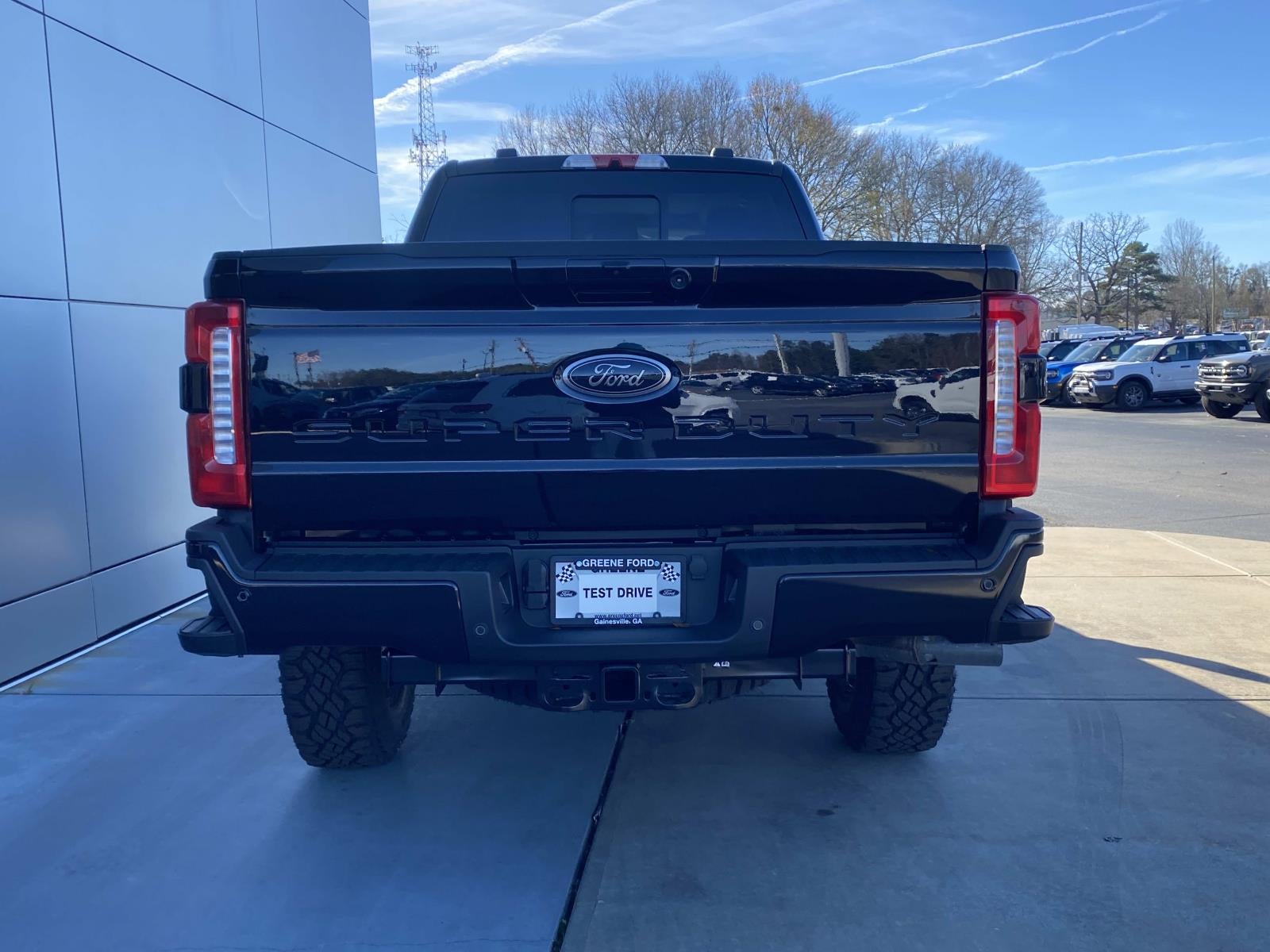 2026 Ford Super Duty F-350 SRW Lariat