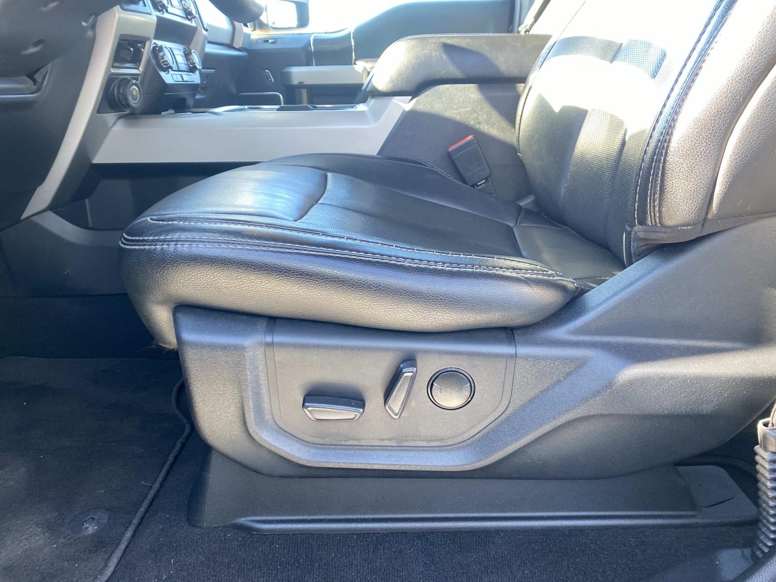 2020 Ford Super Duty F-350 SRW LARIAT 4WD Crew Cab 6.75' Box