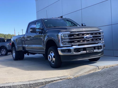 2026 Ford Super Duty F-350 DRW Lariat