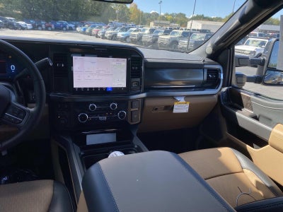 2026 Ford Super Duty F-350 DRW Lariat