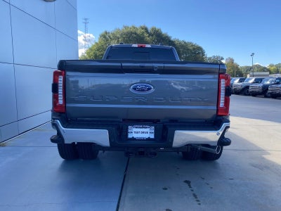 2026 Ford Super Duty F-350 DRW Lariat