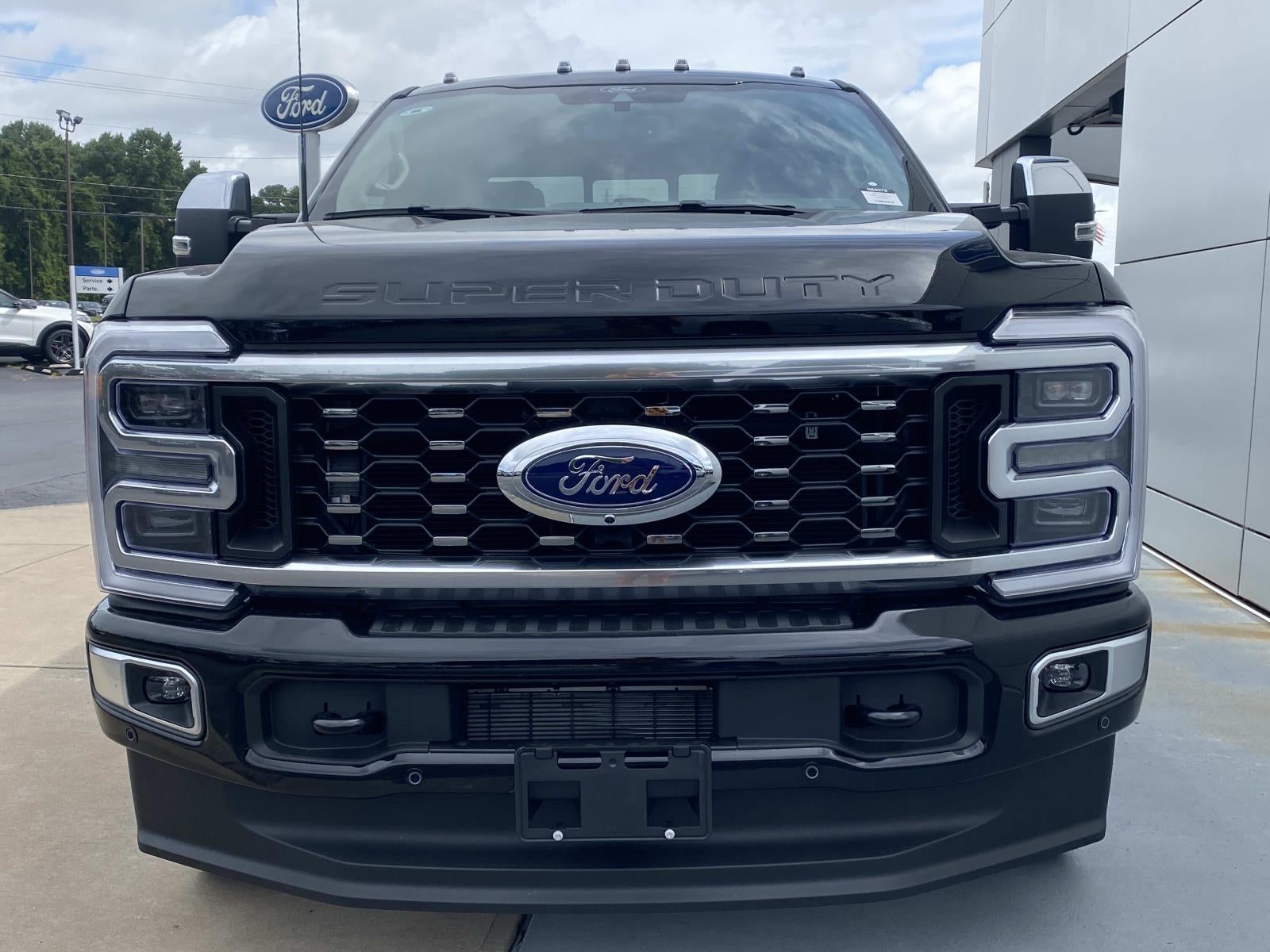 2026 Ford Super Duty F-350 DRW Platinum