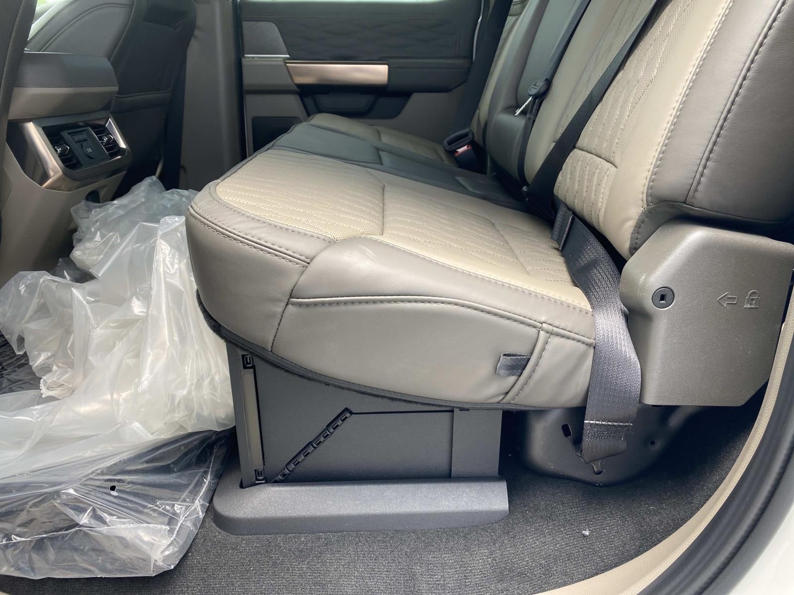 2026 Ford Super Duty F-350 DRW Platinum