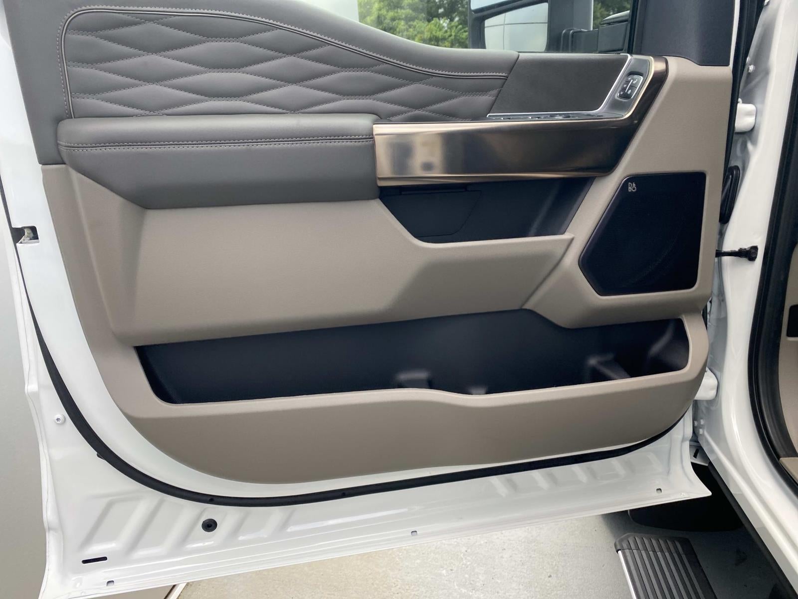 2026 Ford Super Duty F-350 DRW Platinum