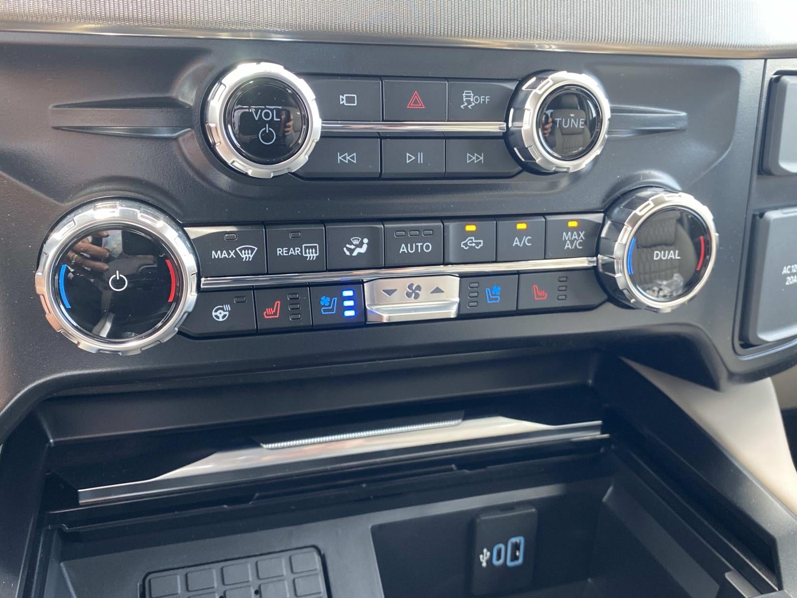 2026 Ford Super Duty F-350 DRW Platinum