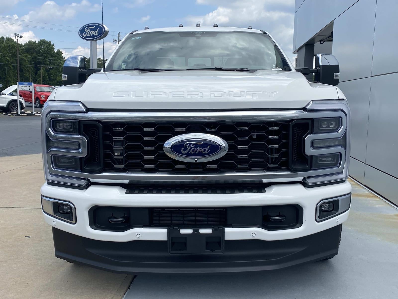 2026 Ford Super Duty F-350 DRW Platinum