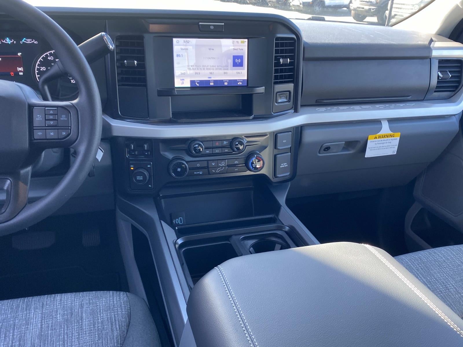 2026 Ford Super Duty F-350 DRW XLT