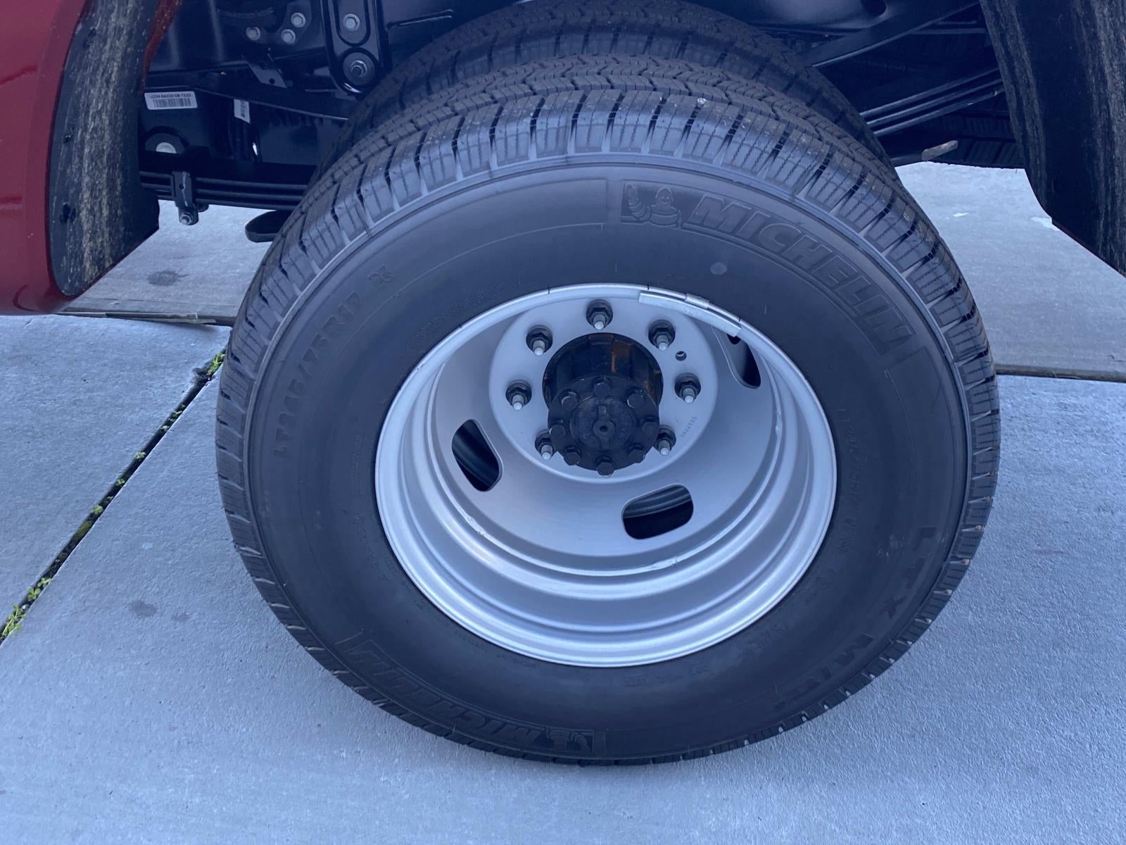 2026 Ford Super Duty F-350 DRW XLT