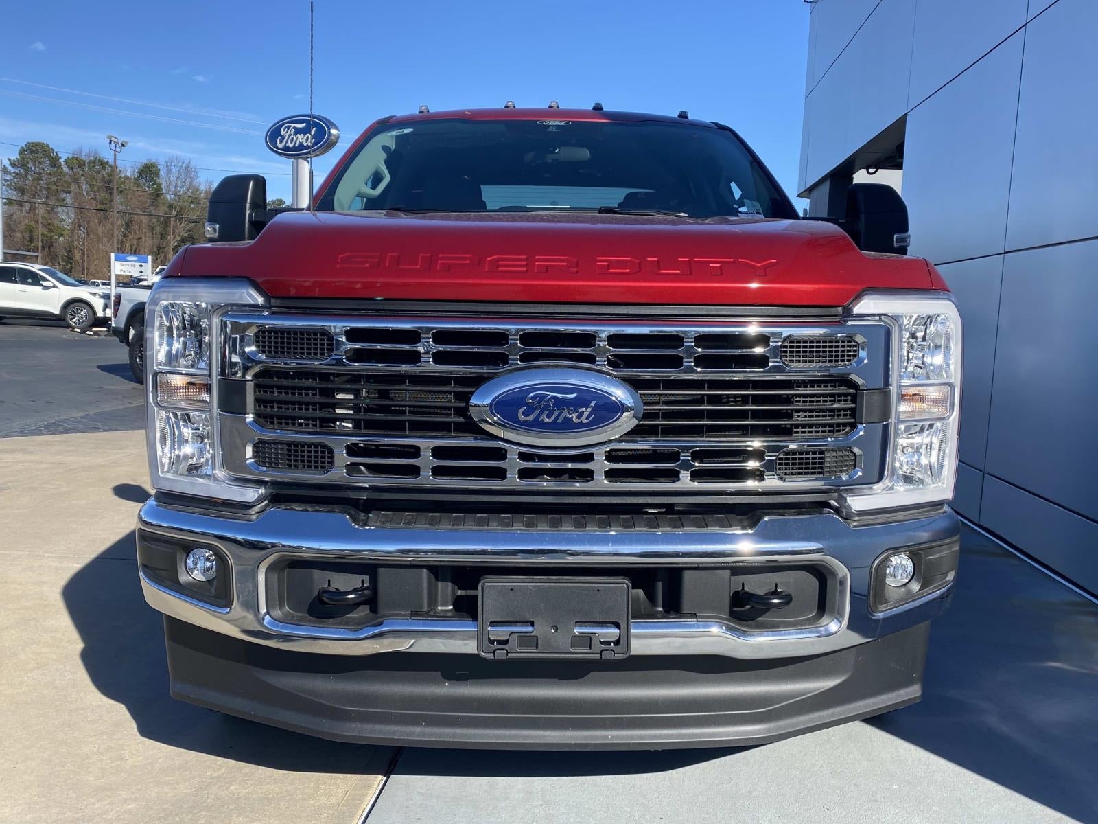 2026 Ford Super Duty F-350 DRW XLT