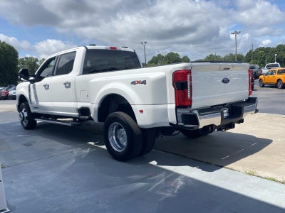 2025 Ford Super Duty F-350 DRW LARIAT 4WD Crew Cab 8' Box