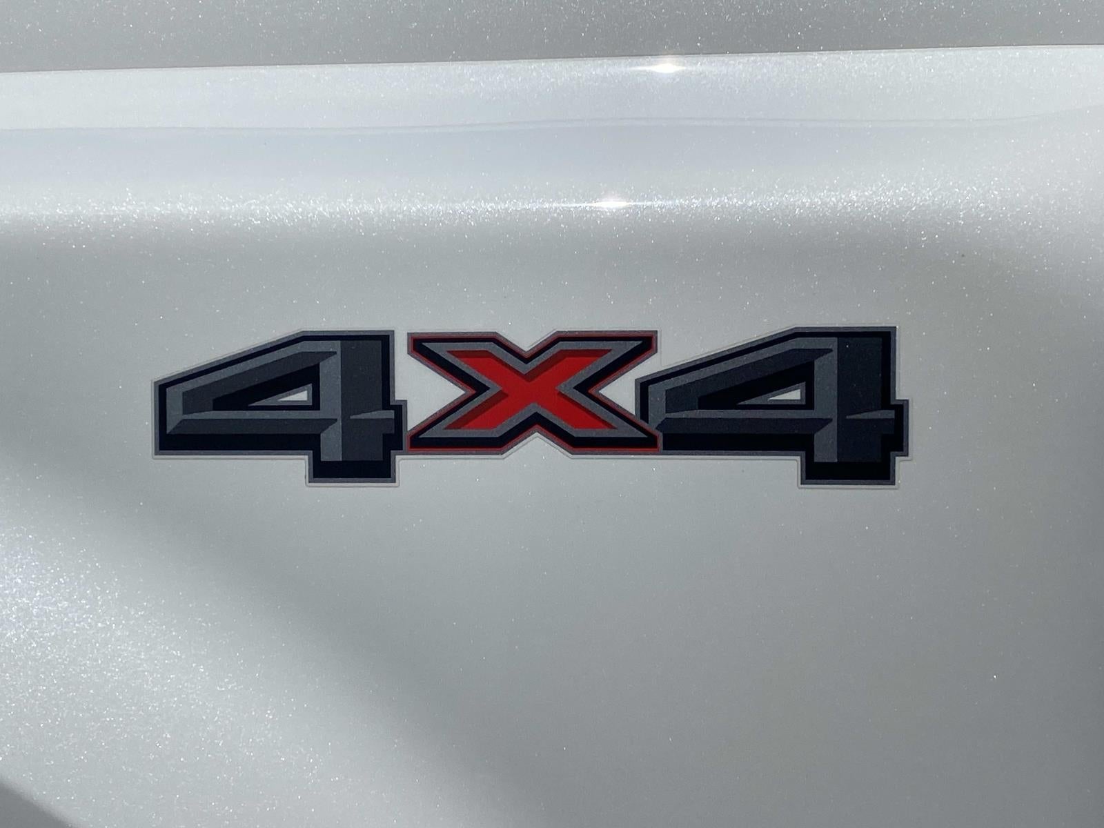 2025 Ford Super Duty F-350 DRW LARIAT 4WD Crew Cab 8' Box