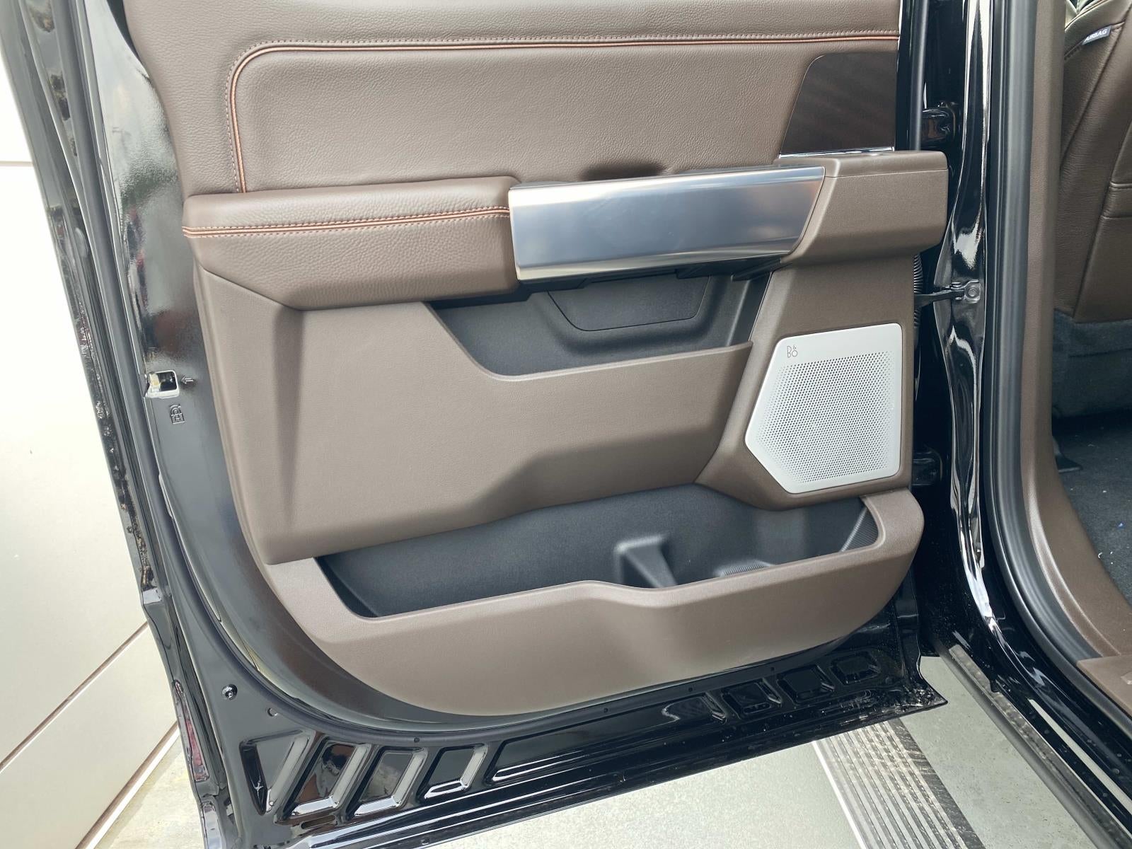 2026 Ford Super Duty F-450 DRW King Ranch 4WD Crew Cab 8' Box