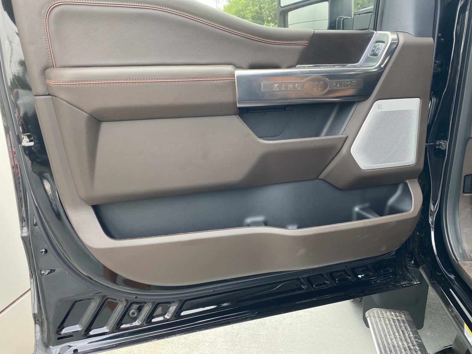 2026 Ford Super Duty F-450 DRW King Ranch 4WD Crew Cab 8' Box