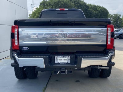 2026 Ford Super Duty F-450 DRW King Ranch 4WD Crew Cab 8' Box