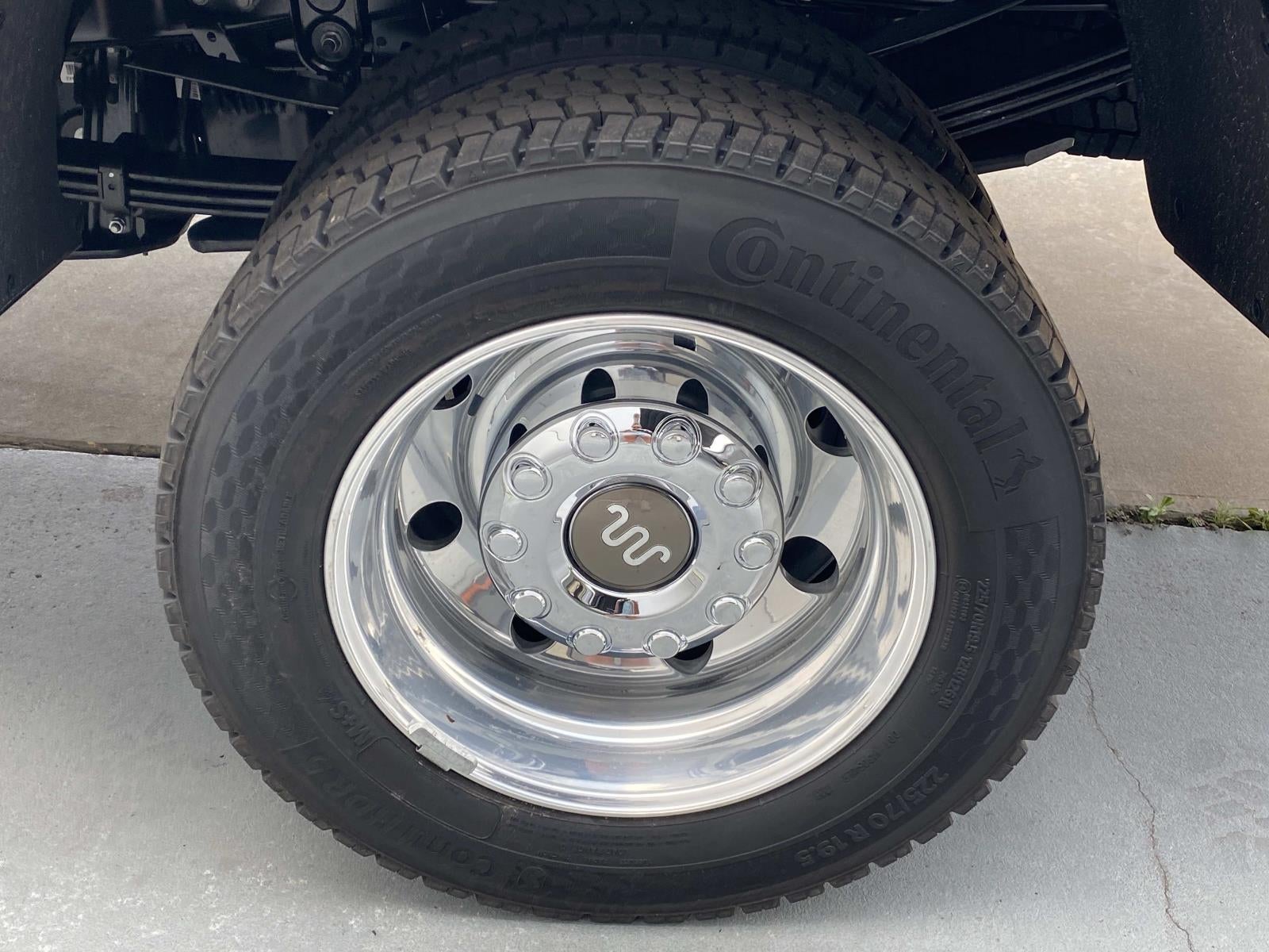 2026 Ford Super Duty F-450 DRW King Ranch 4WD Crew Cab 8' Box