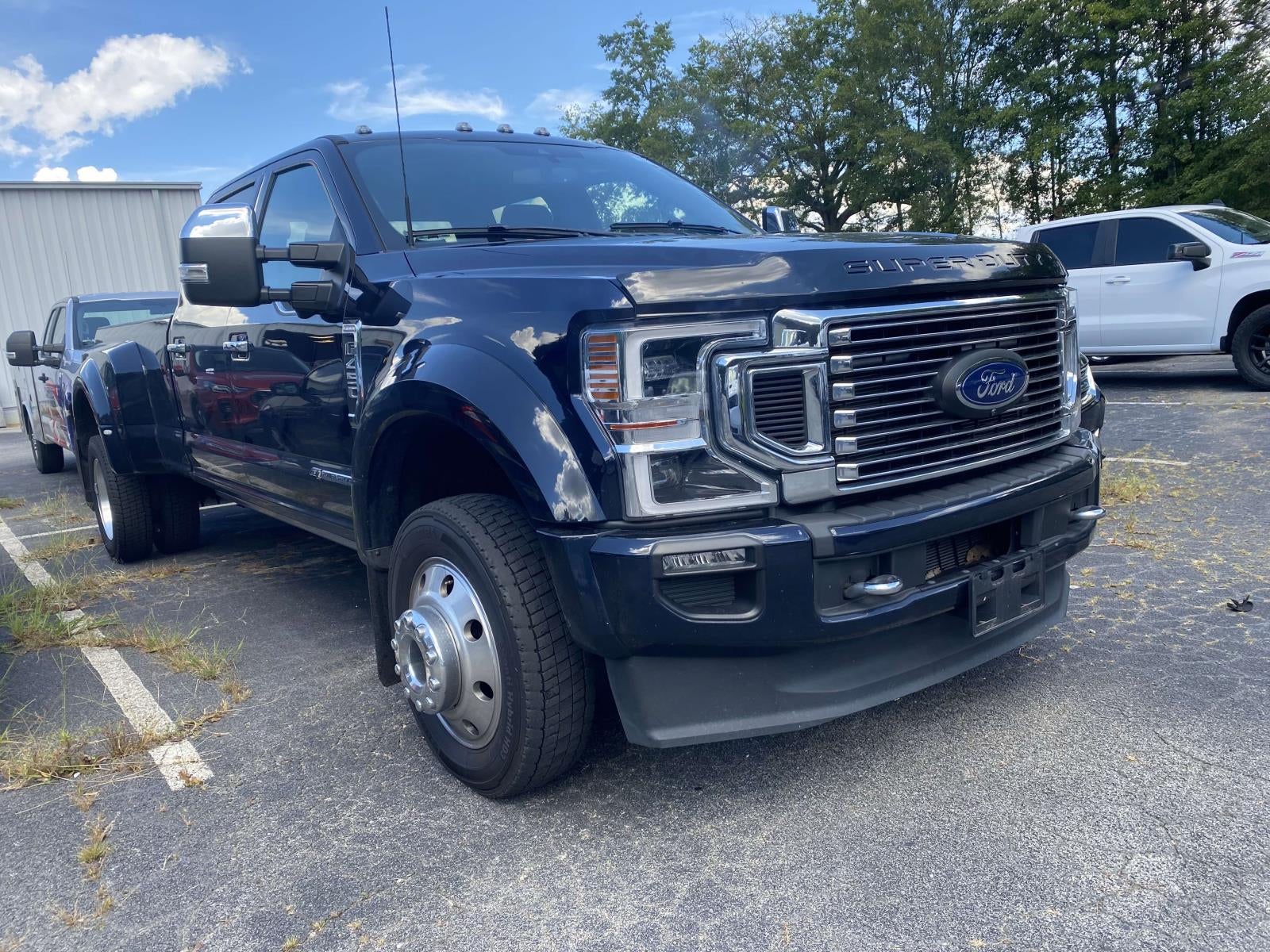 2022 Ford Super Duty F-450 DRW Platinum
