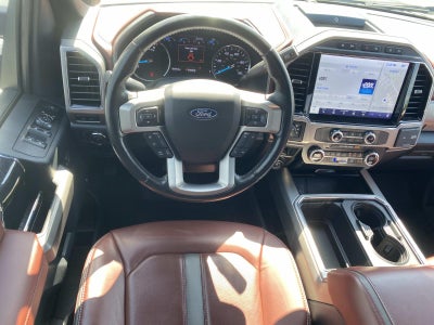 2022 Ford Super Duty F-450 DRW Platinum 4WD Crew Cab 8' Box