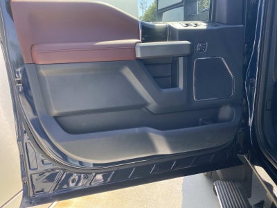 2022 Ford Super Duty F-450 DRW Platinum 4WD Crew Cab 8' Box