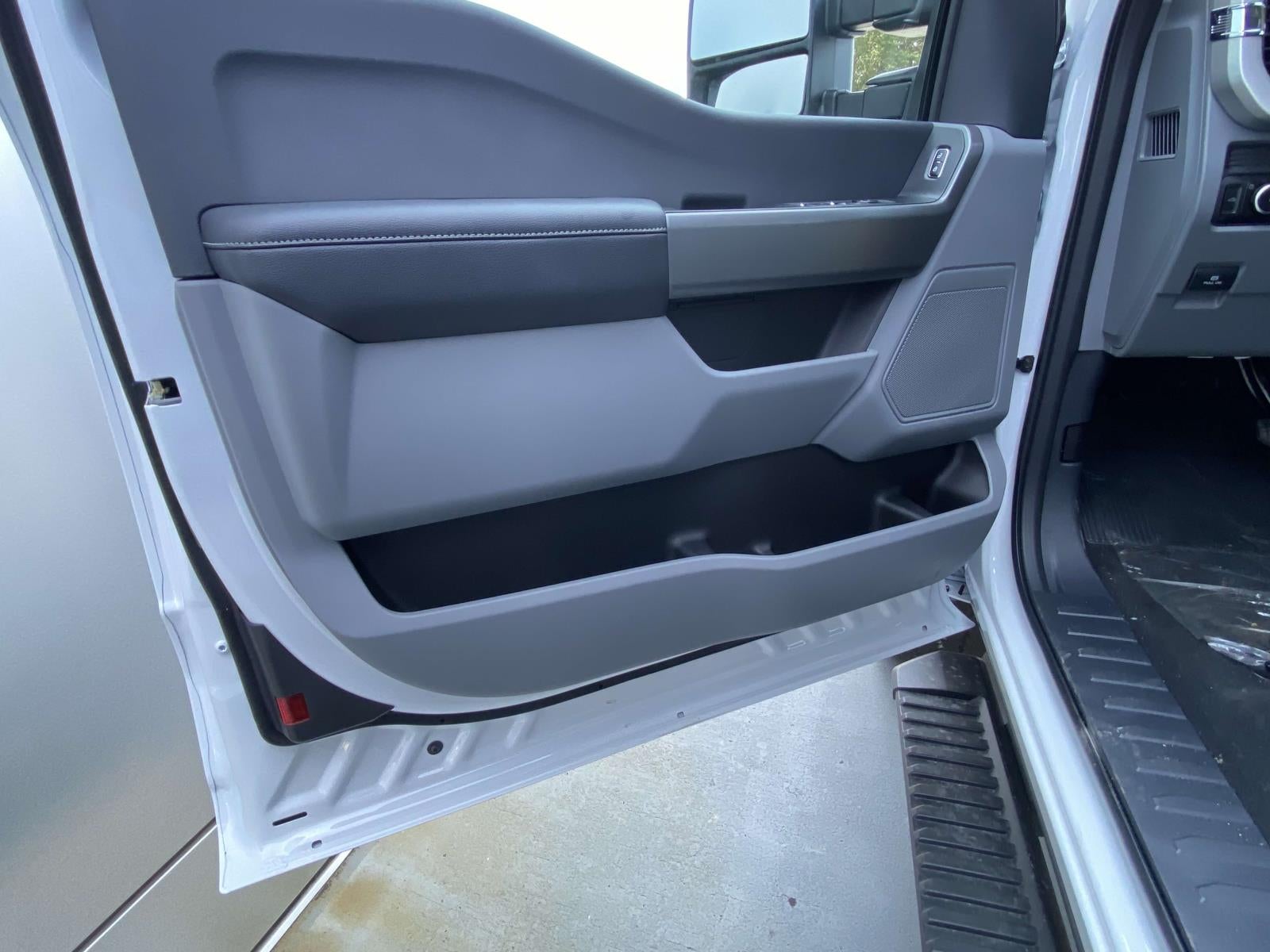 2026 Ford Super Duty F-350 SRW XL STX PACKAGE