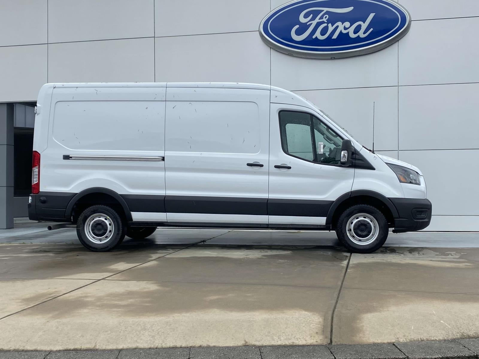 2025 Ford Transit Cargo Van Base