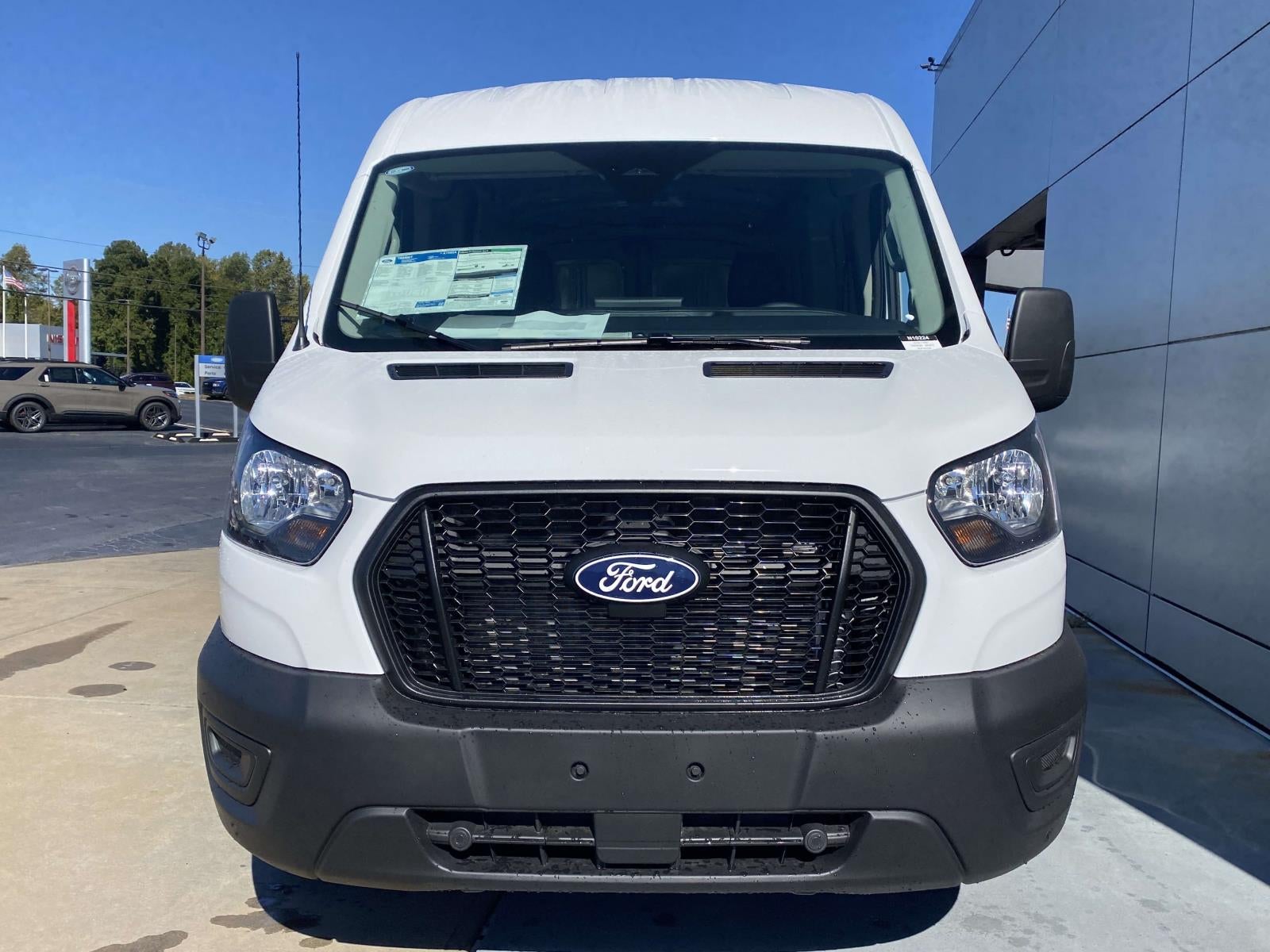 2026 Ford Transit Cargo Van Base