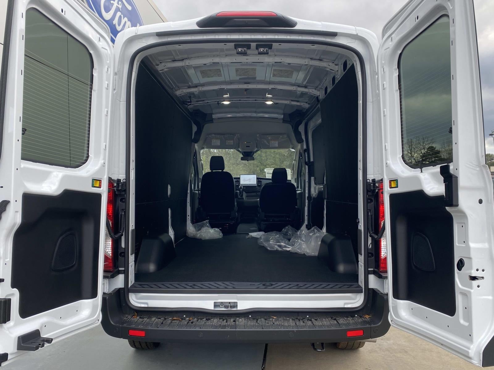 2026 Ford Transit Cargo Van Base