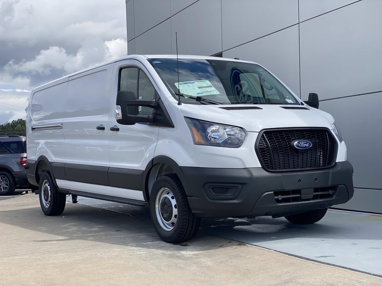 2025 Ford Transit Cargo Van Base