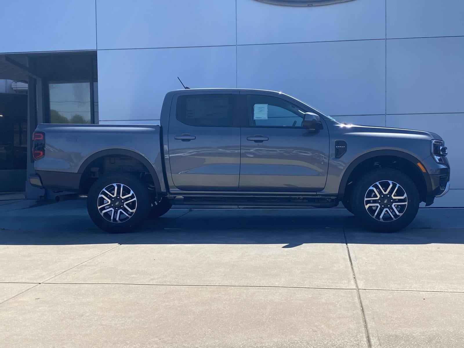 2026 Ford Ranger Lariat photo 3