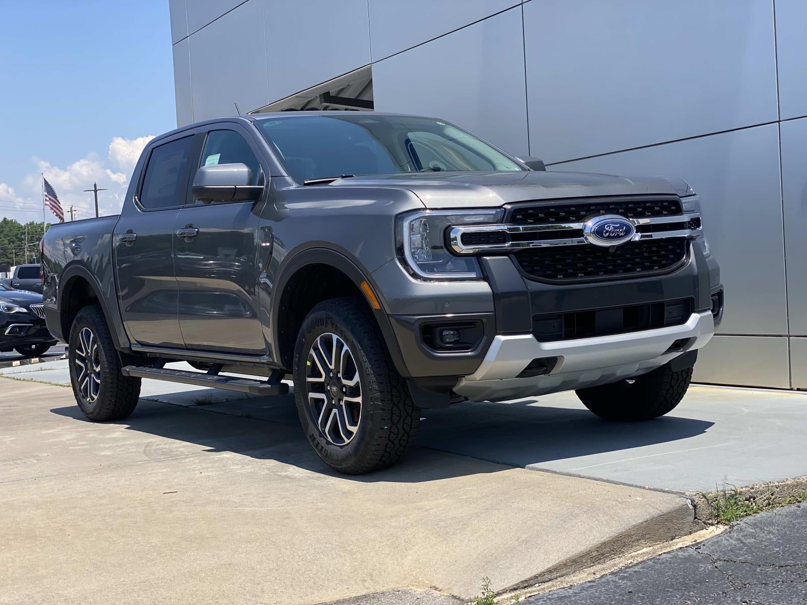 2026 Ford Ranger LARIAT 4WD SuperCrew 5' Box