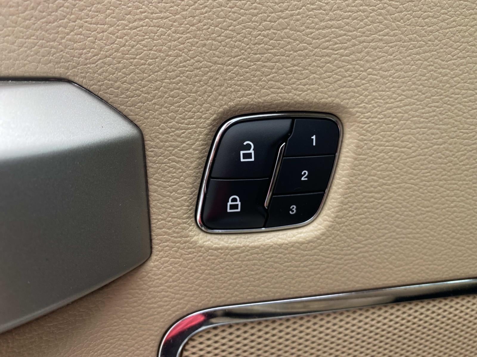 2020 Ford F-150 LARIAT 4WD SuperCrew 5.5' Box