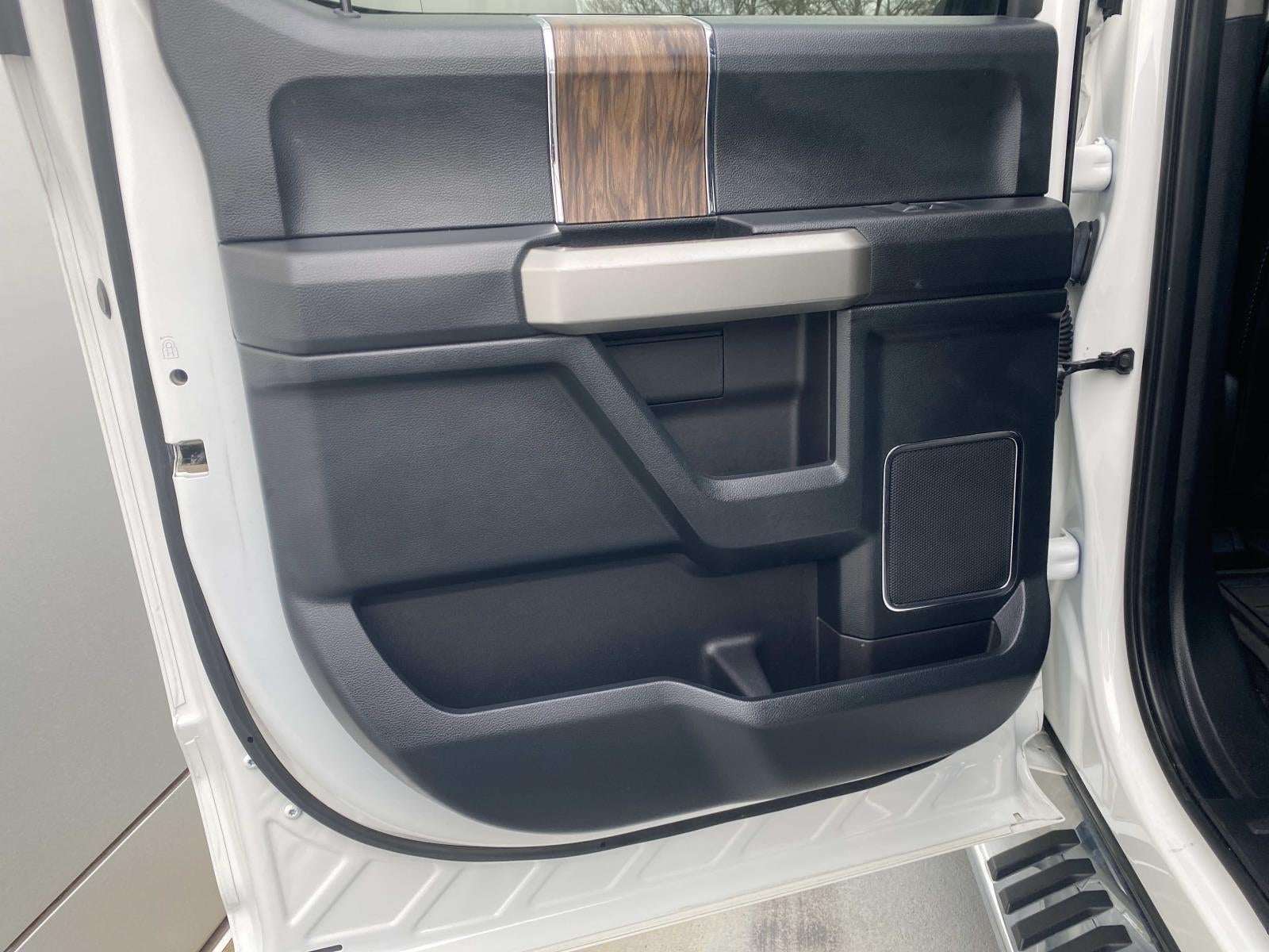 2020 Ford F-150 LARIAT 4WD SuperCrew 5.5' Box