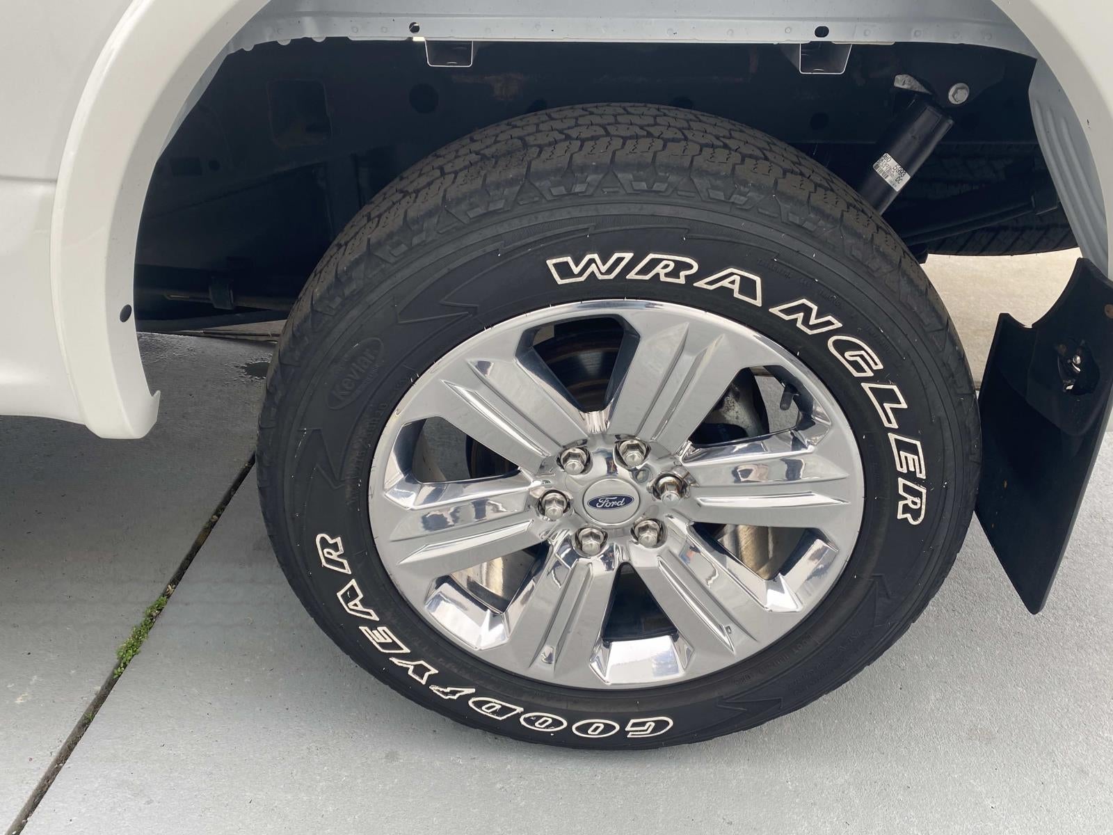 2020 Ford F-150 LARIAT 4WD SuperCrew 5.5' Box