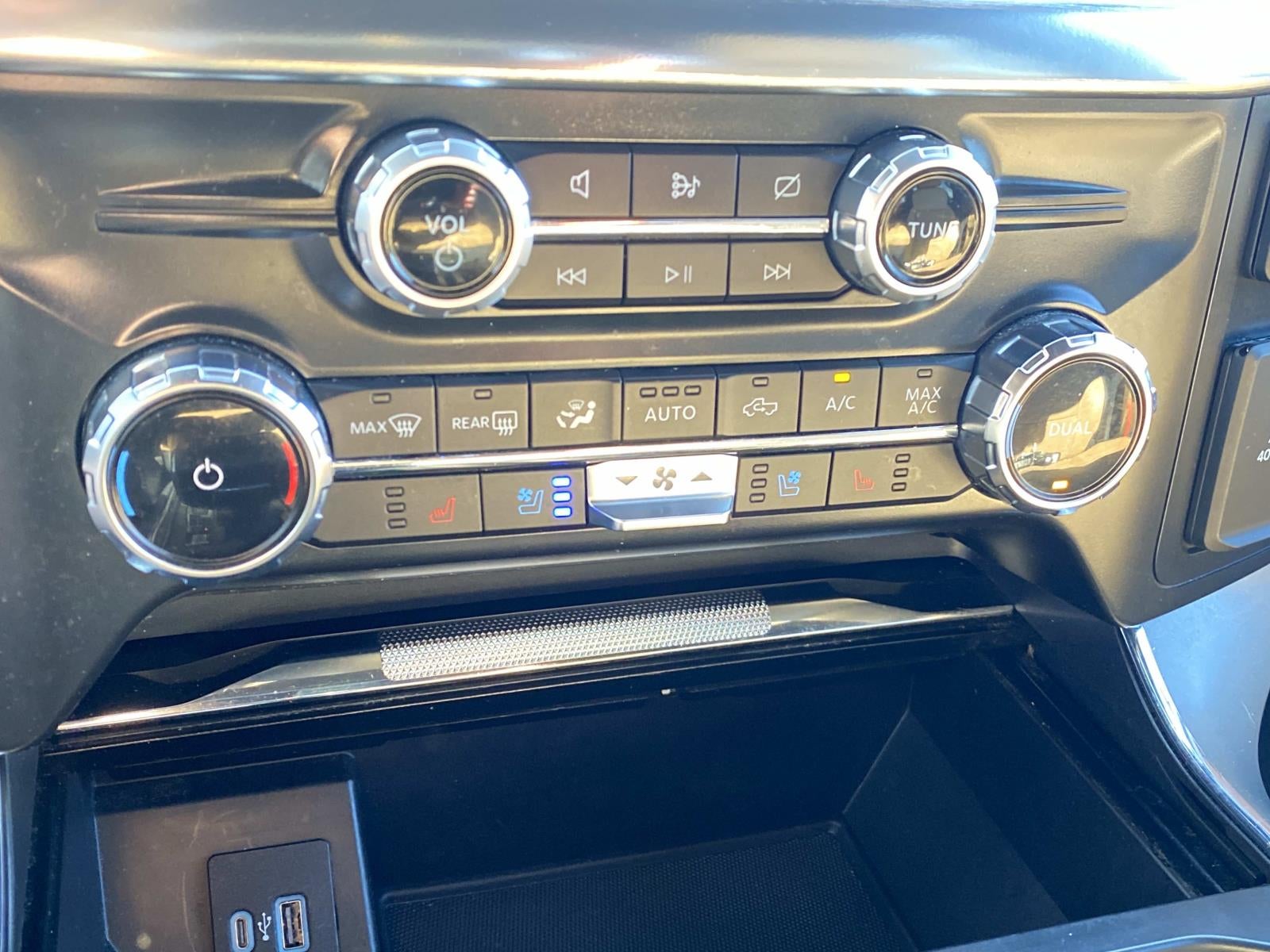 2022 Ford F-150 LARIAT 4WD SuperCrew 5.5' Box