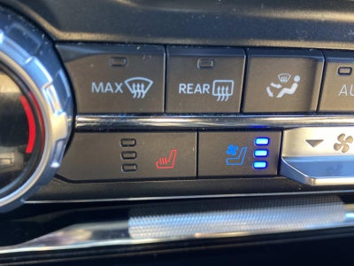 2022 Ford F-150 LARIAT 4WD SuperCrew 5.5' Box