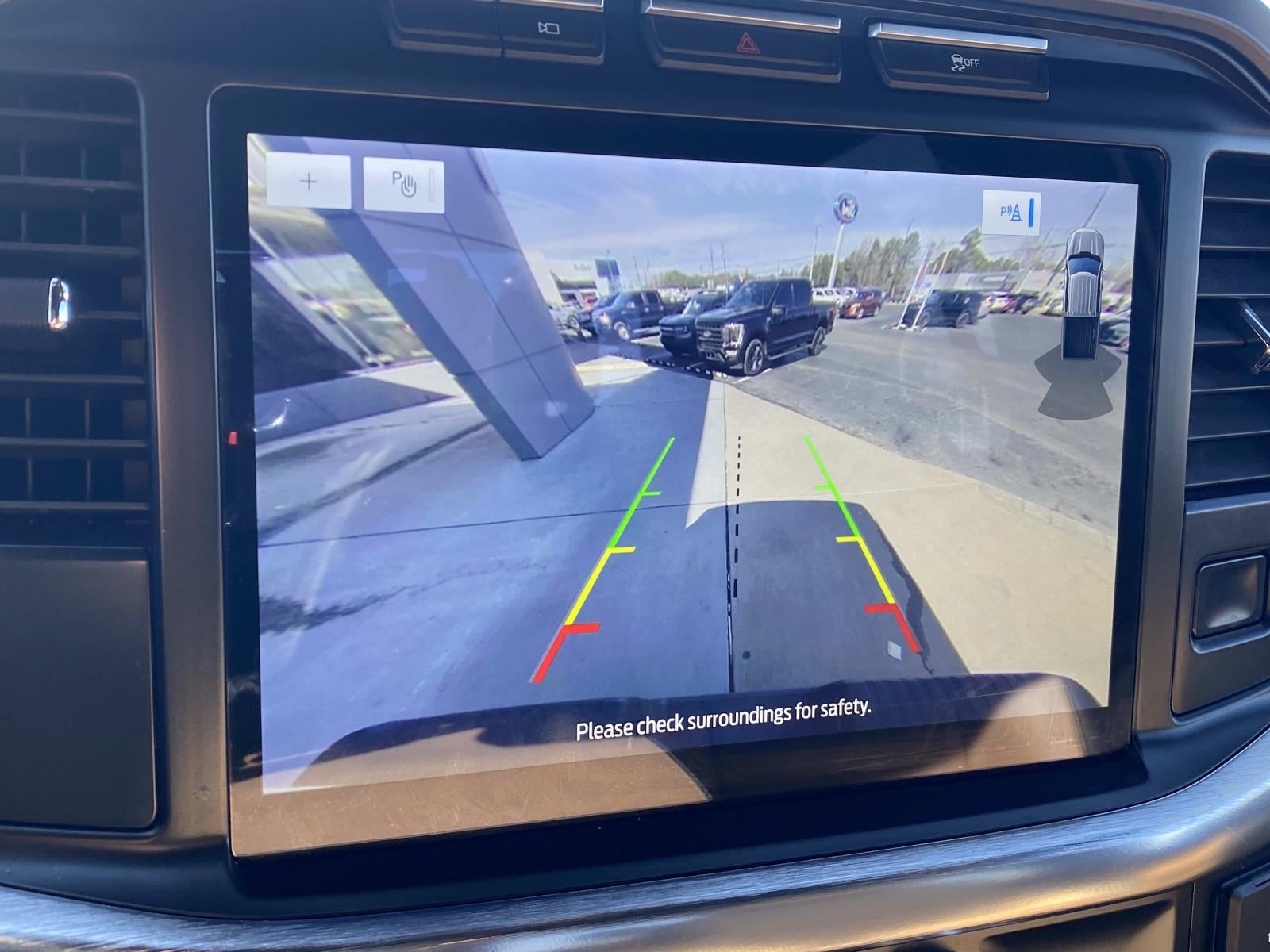 2022 Ford F-150 LARIAT 4WD SuperCrew 5.5' Box