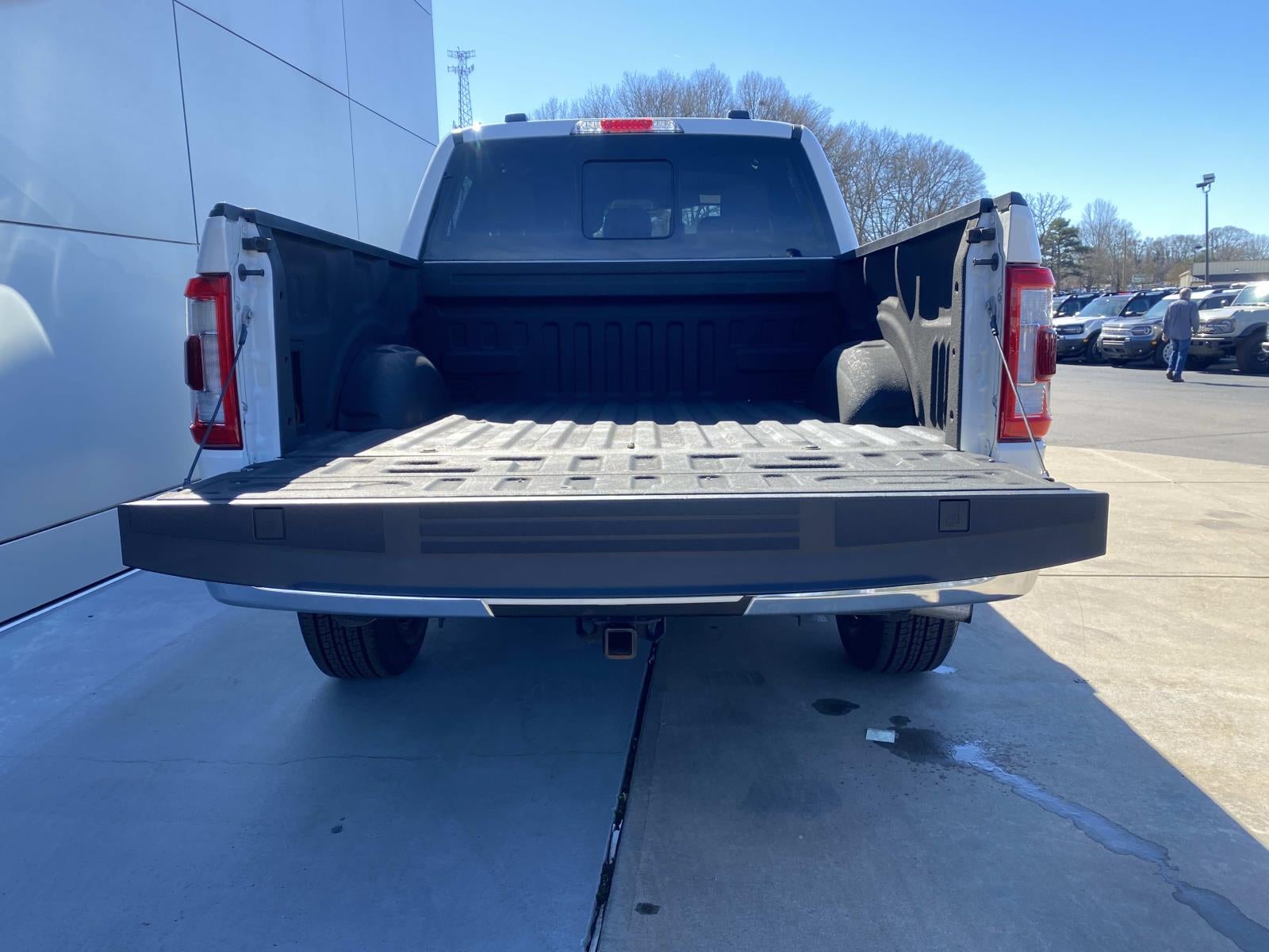 2022 Ford F-150 LARIAT 4WD SuperCrew 5.5' Box