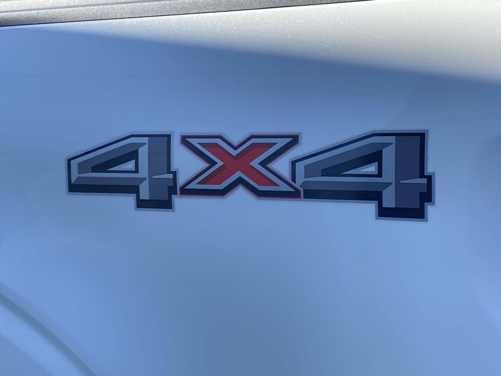 2022 Ford F-150 LARIAT 4WD SuperCrew 5.5' Box