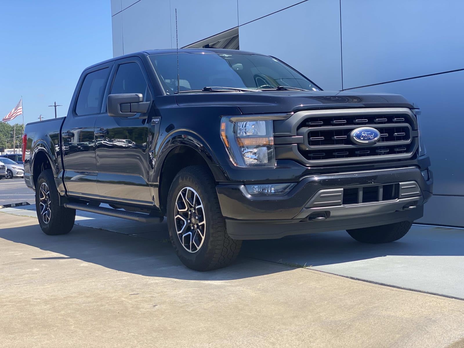 2023 Ford F-150 XLT 4WD SuperCrew 5.5' Box