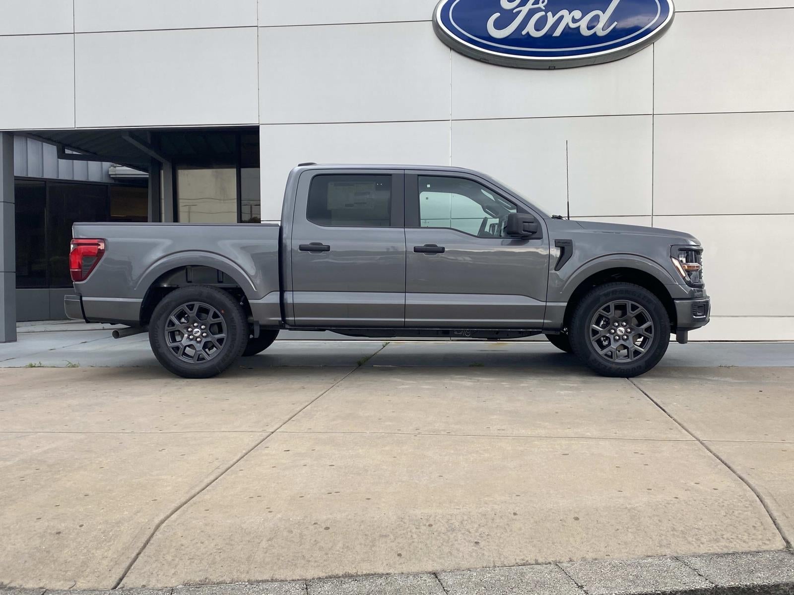 2026 Ford F-150 STX 2WD SuperCrew 5.5' Box