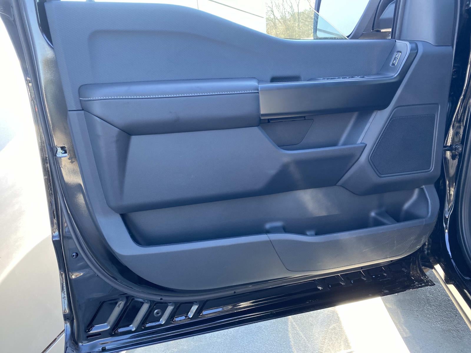 2026 Ford F-150 STX 2WD SuperCrew 5.5' Box