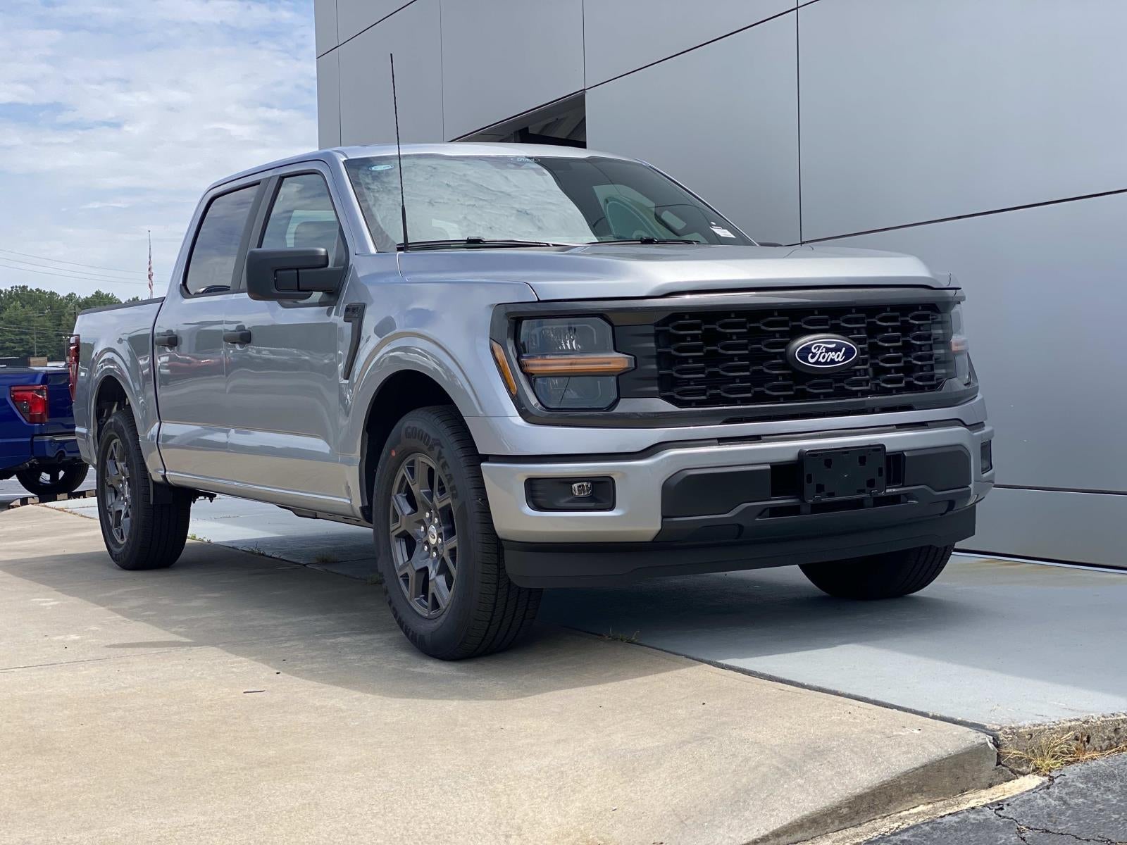 2026 Ford F-150 STX 2WD SuperCrew 5.5' Box