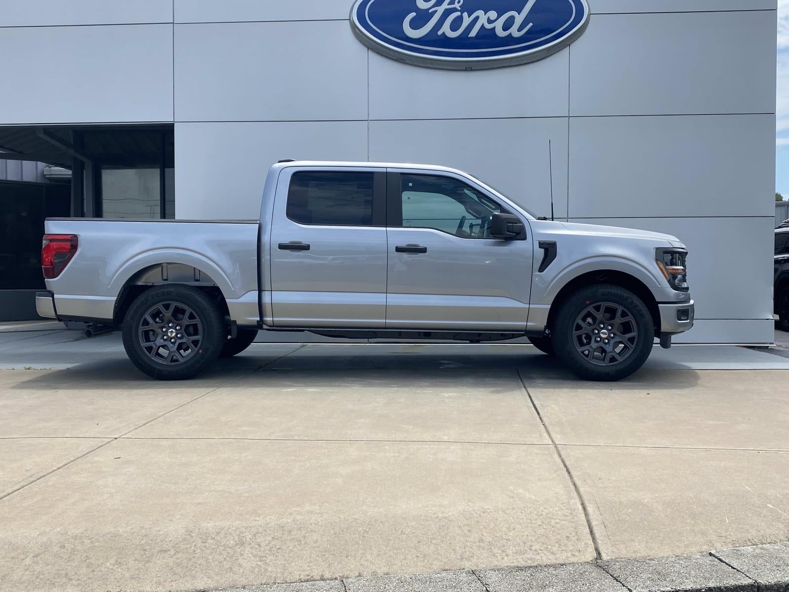 2026 Ford F-150 STX 2WD SuperCrew 5.5' Box