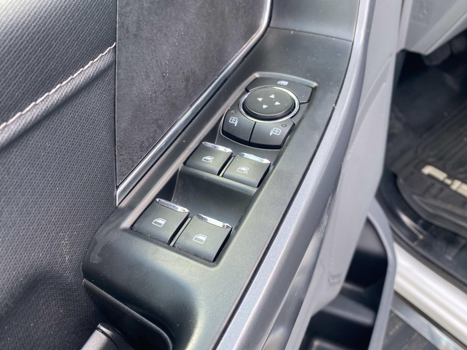 2025 Ford F-150 XLT 4WD SuperCrew 5.5' Box